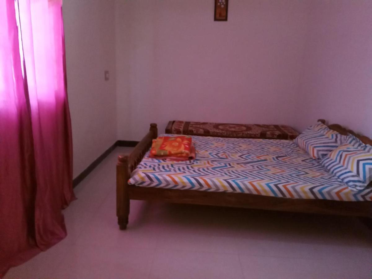 Appartement Hill side estate à Madikeri Extérieur photo